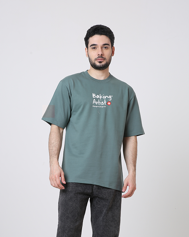 Baking Artist (Oversized T-shirt)