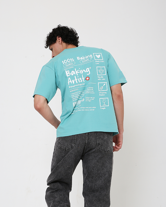 Baking Artist (Oversized T-shirt)