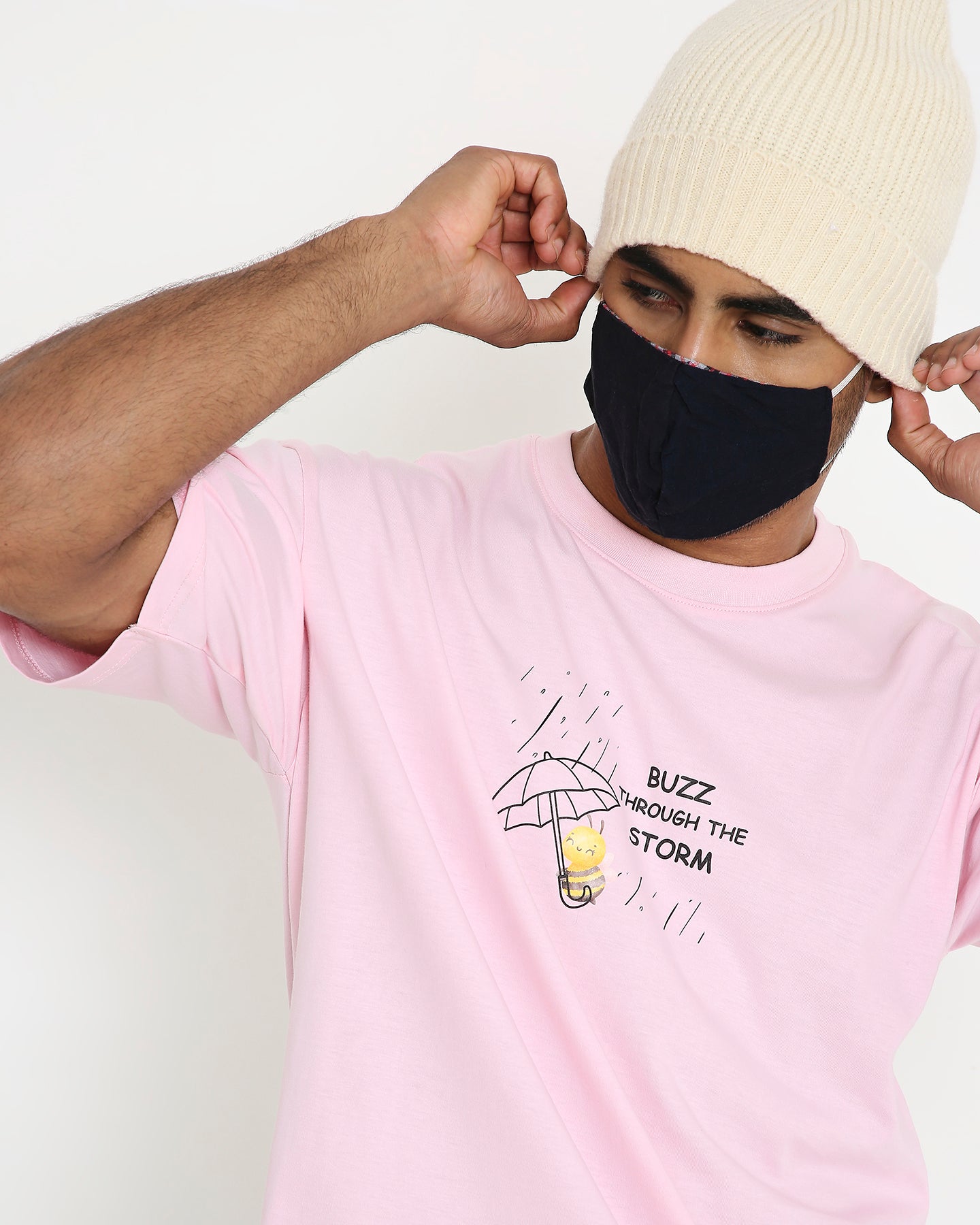 Buzz through the Storm (Oversized T-shirt)